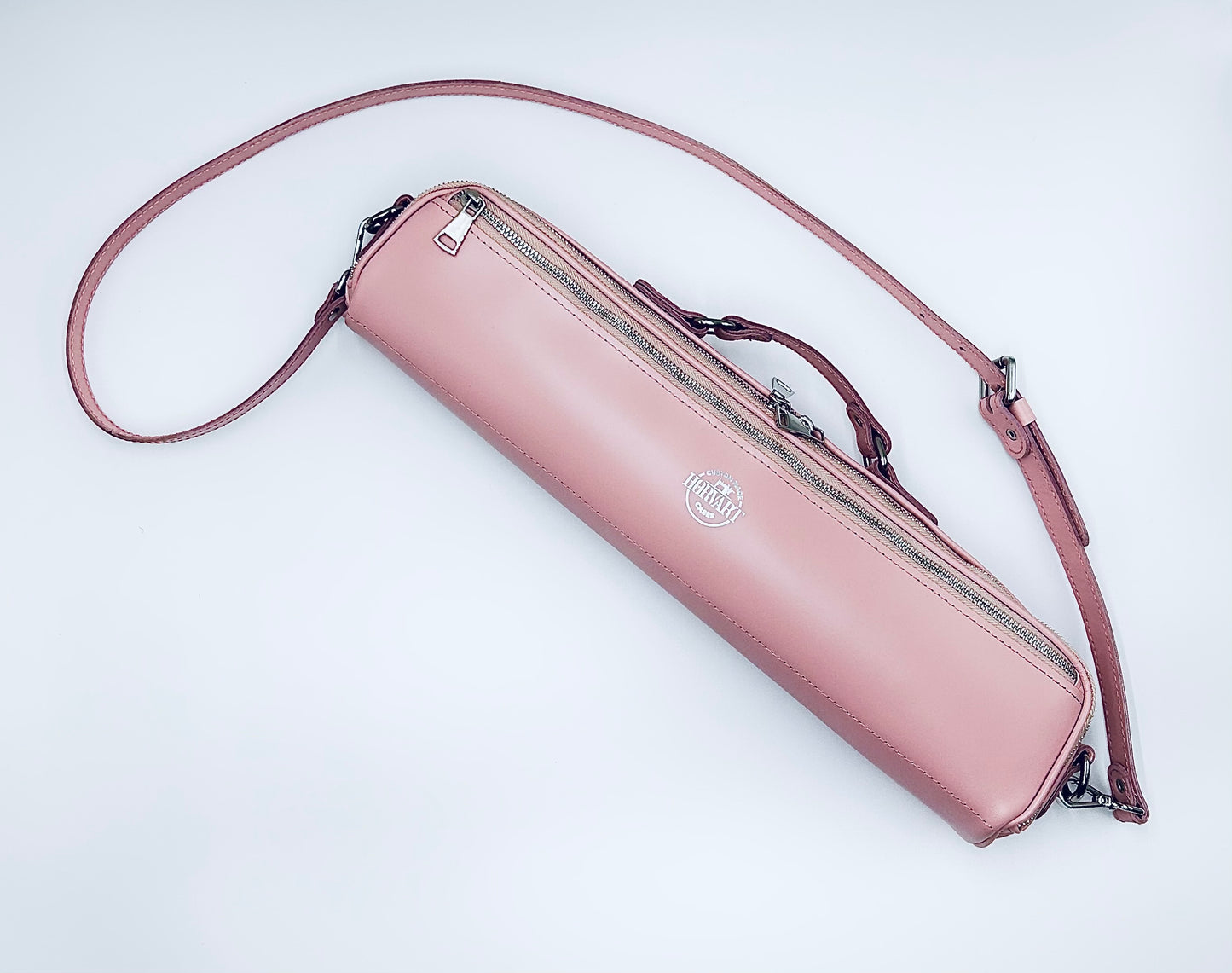 Flute Bag - Shiny pink leather with silver zipper and logo