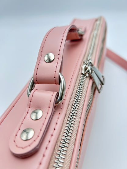 Flute Bag - Shiny pink leather with silver zipper and logo